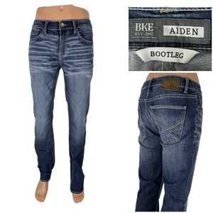 BKE Mens 32 L Jeans Aiden Bootcut Bootleg Buckle Cotton Blend Stretch EUC